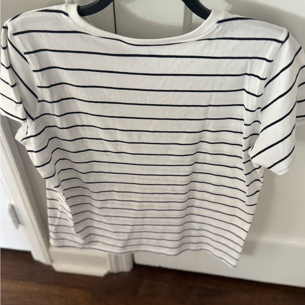 EUC Vineyard Vines Women’s White/Navy Striped Tee w Pink Logo Fun Beach Preppy - Picture 4 of 13